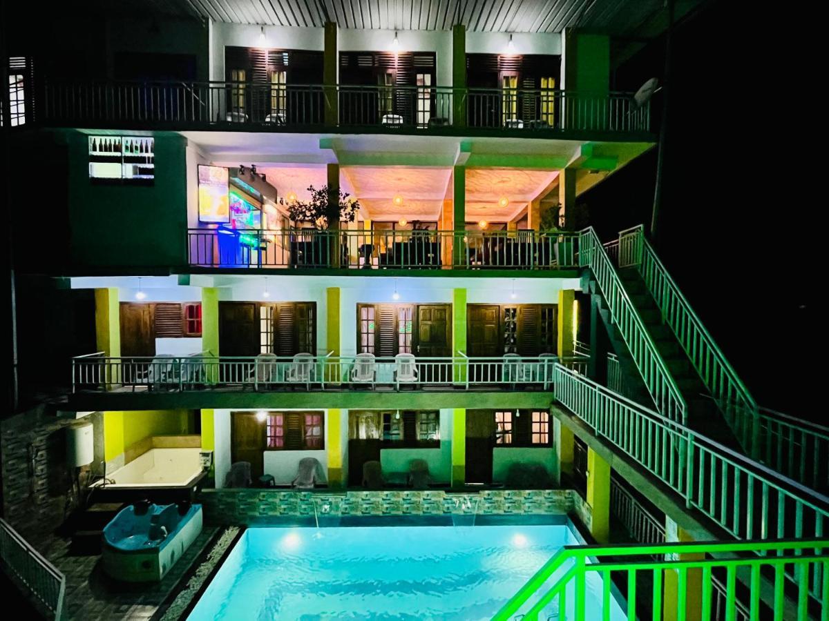 Hotel Grand Adamspeak Nallathanniya Exterior foto